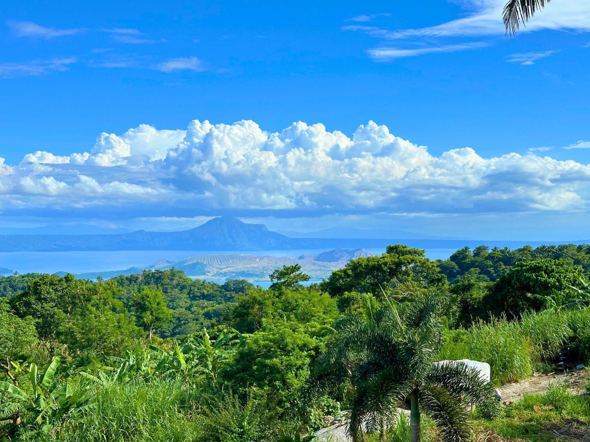เคบินส์ บาย อีโค โฮเต็ล ตาไกย์ไตย์ Hotel Tagaytay City ภายนอก รูปภาพ