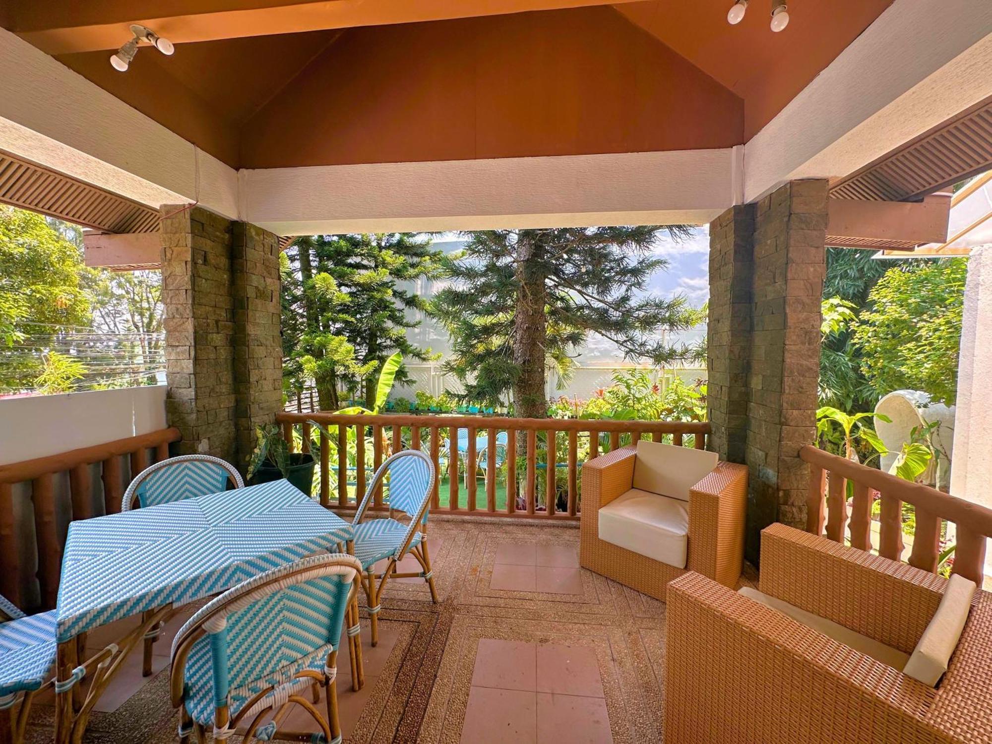เคบินส์ บาย อีโค โฮเต็ล ตาไกย์ไตย์ Hotel Tagaytay City ภายนอก รูปภาพ
