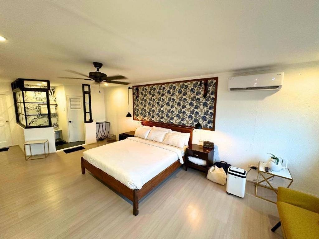 เคบินส์ บาย อีโค โฮเต็ล ตาไกย์ไตย์ Hotel Tagaytay City ภายนอก รูปภาพ