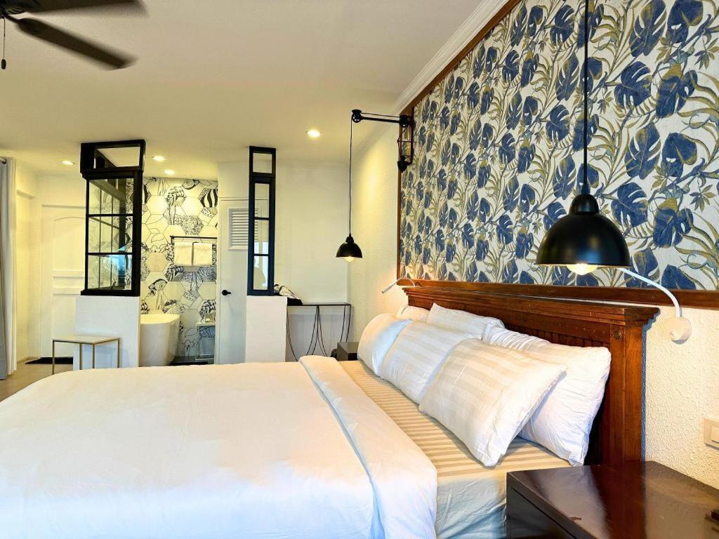เคบินส์ บาย อีโค โฮเต็ล ตาไกย์ไตย์ Hotel Tagaytay City ภายนอก รูปภาพ