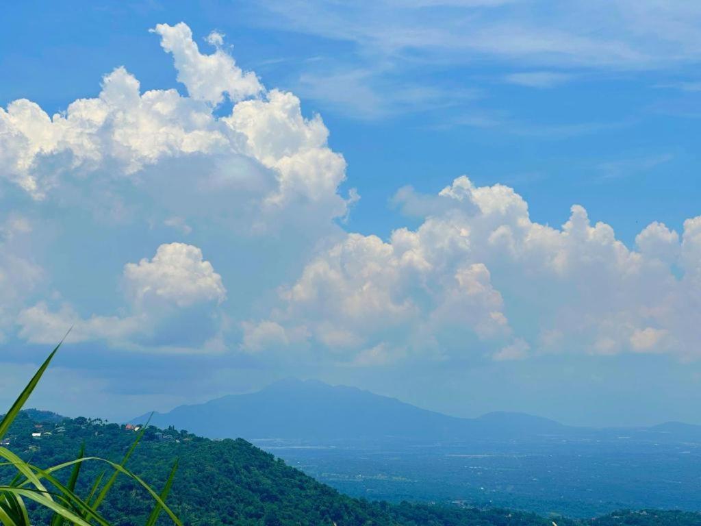 เคบินส์ บาย อีโค โฮเต็ล ตาไกย์ไตย์ Hotel Tagaytay City ภายนอก รูปภาพ